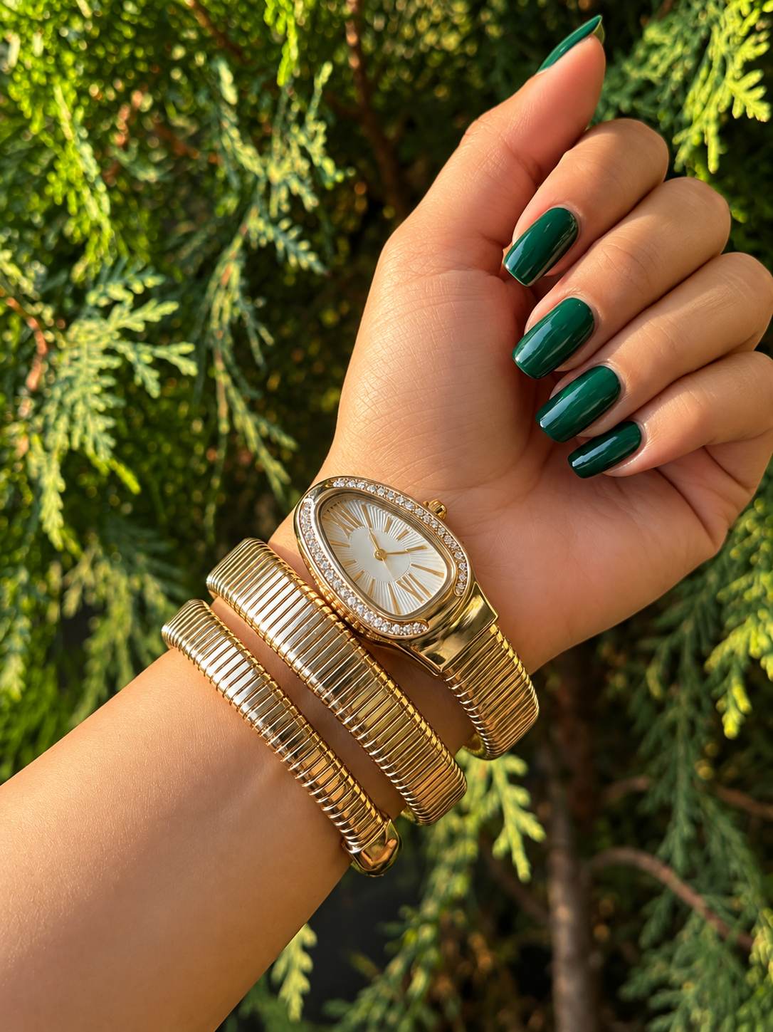 Pearl White Dial Cuff Snake watch